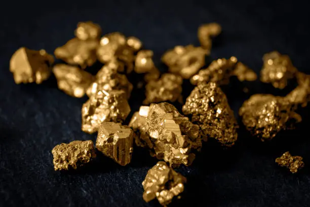 Reino Unido abre solicitudes para un fondo de 34 millones de dólares para minerales críticos